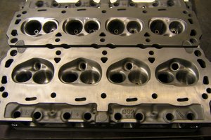 intake runner 140 cc / exhaus runner 52 cc /  combustion chamber 54 cc. 1.85&quot; / 1.55&quot; valves